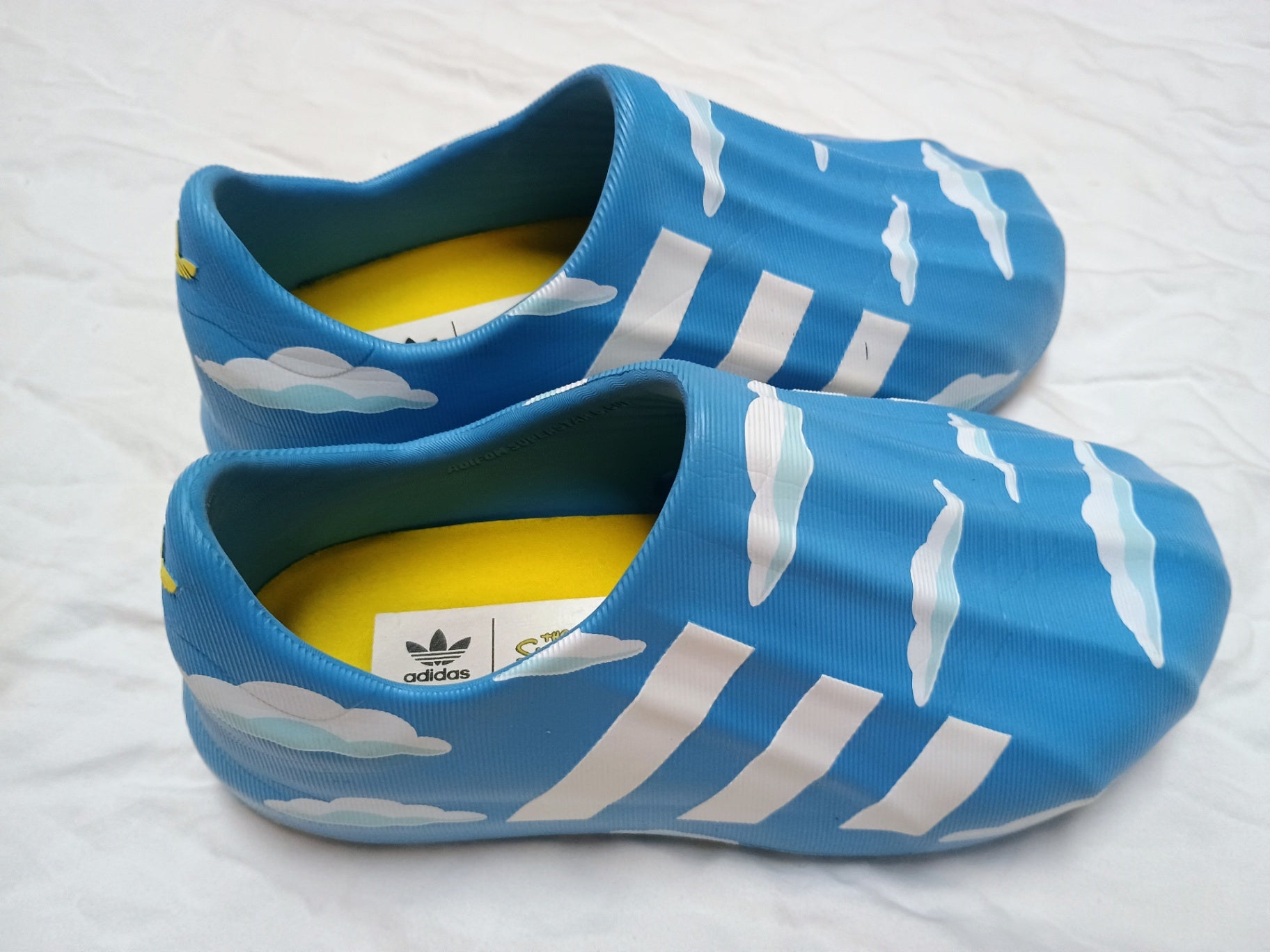 Adidas Shoes M7/ W9 Simpson Special Edition